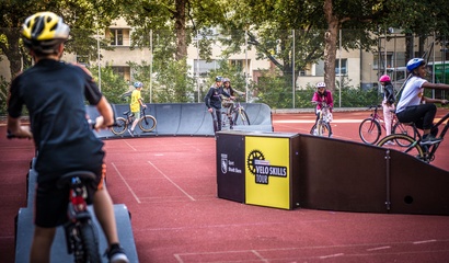Pumptrack auf dem Pausenplatz
