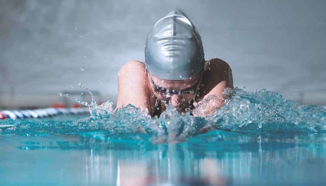 Symbolbild einer Schwimmerin für die Sektion Über uns des Sportamts