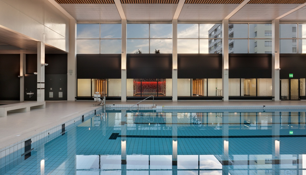 50m-Schwimmbecken des Hallenbads Weyermannshaus