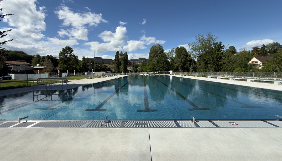 50m-Schwimmbecken des Freibads Marzili