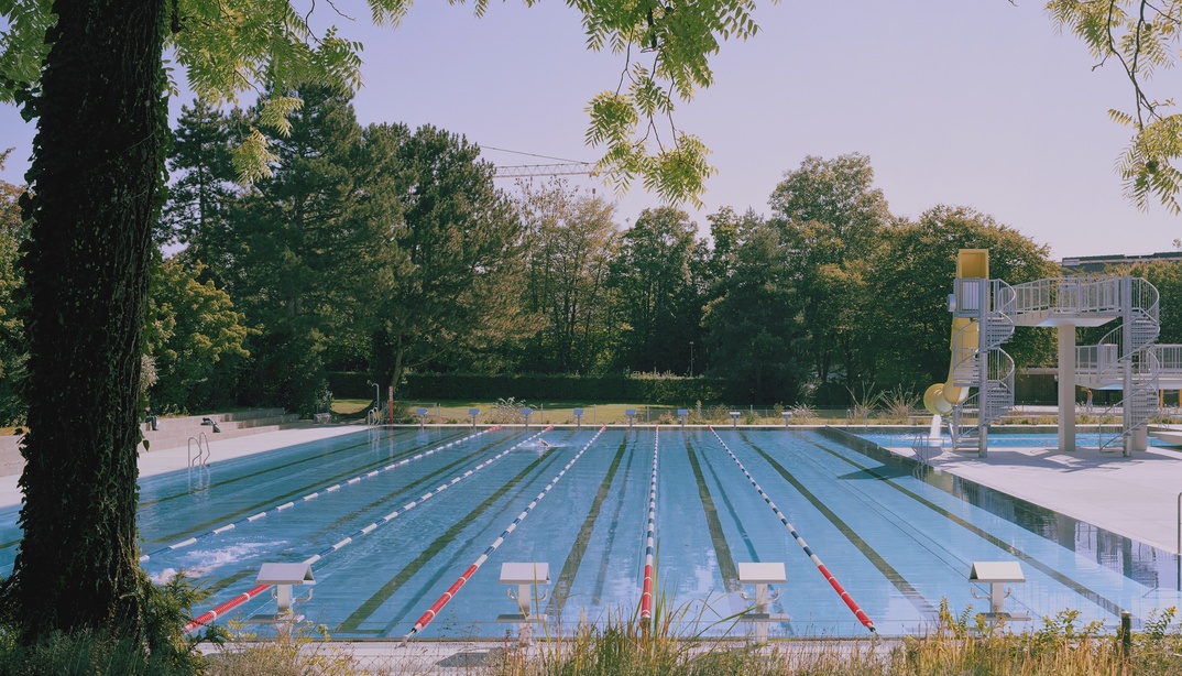 50m-Schwimmbecken des Freibads Wyler