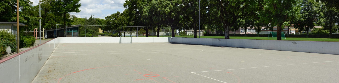 Rollhockey- und Hartplatz Statthalter