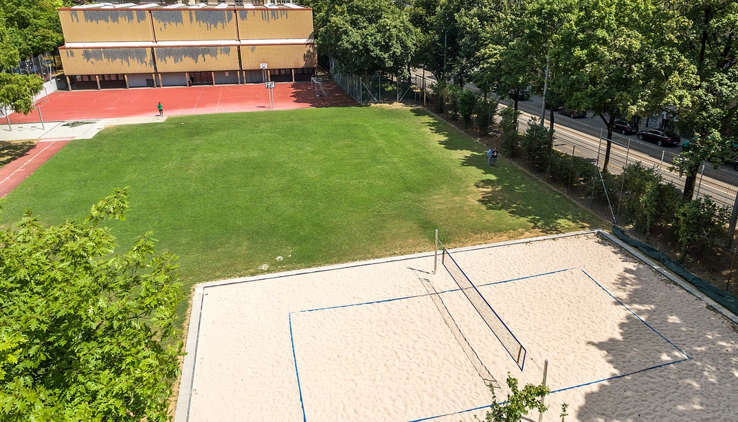 Schulrasenfeld Brunnmatt