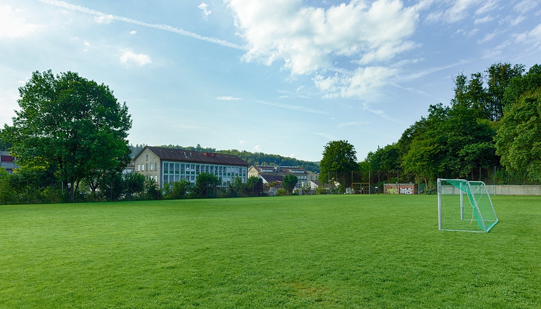 Schulrasenfeld Kleefeld