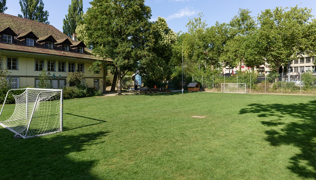 Schulrasenfeld Lorraine