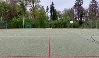 Hart- und Allwetterplätze